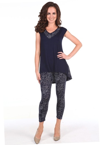 Состав:
Вискоза 95%
Лайкра 5%
	Комплект женский.

Обратите внимание: расцветка товара на сайте может отличаться от фактической расцветки. Оптовый склад оставляет за собой право поставить товар любого цвета, который имеется на данный момент.	