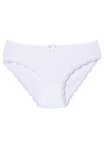 Состав:
Хлопок 97%
Эластан 3%
	Детские трусы для девочек. 