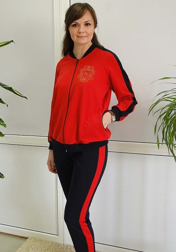 Состав: 72% 
Футер
Хлопок 72% 
ПЭ 20% 
Лайкра 8%
	Спортивный комплект 