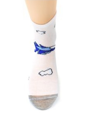 Состав:
Хлопок 75%
Полиамид 23%
Эластан 2%
	Детские хлопковые носки, украшены рисунком 