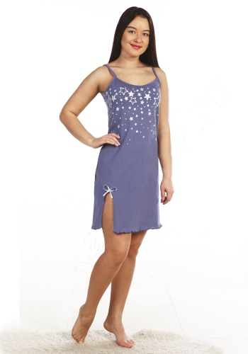 Состав:
Хлопок 100%
	Сорочка полуприлегающего силуэта. На тонких бретелях, длиной до середины бедра.