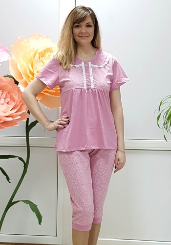 Состав:
Кулирка
Хлопок 100%
	Женская пижама. 
Обратите внимание: расцветка товара на сайте может отличаться от фактической расцветки. Оптовый склад оставляет за собой право поставить товар любого цвета, который имеется на данный момент.	