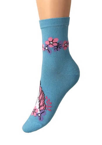 Состав:
Хлопок – 73%
ПА – 20%
Эластан – 7%
       Носки демисезонные классической длины с двойным бортом и цветным принтом.