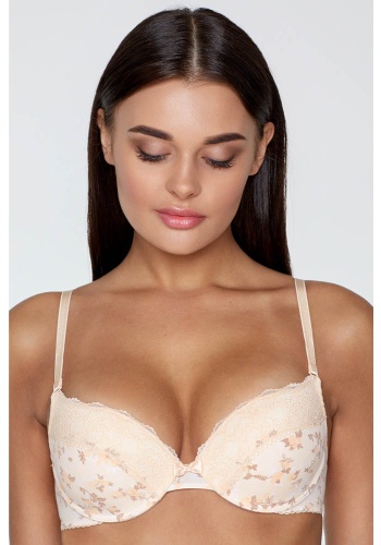 Состав:

Эластичное полотно
ПА 85%,
ПУ 15%
Кружево
ПА 90%,
ПУ 10%

	Бюстгальтер классической формы с формованной чашкой с Push-ap для размеров 70AB, 75ABC, 80B и без Push-ap для размеров 70C, 75DE, 80CDE, 85BCD. Детали бюстгальтера выполнены из э