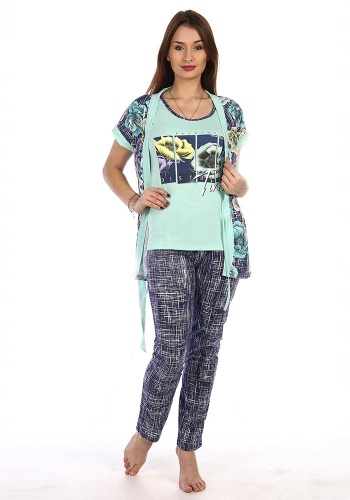 Состав:
Хлопок 100%
	Комплект состоит из майки, свободных брюк и укороченного  халата с запахом.
Обратите внимание: расцветка товара на сайте может отличаться от фактической расцветки. Оптовый склад оставляет за собой право поставить товар любого