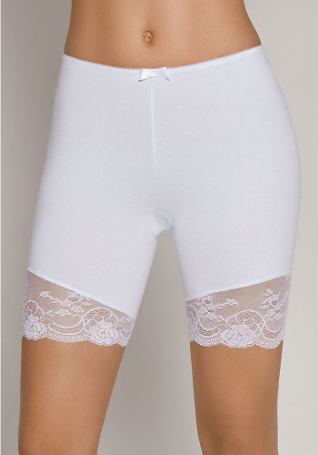 Состав:
Хлопок 95%
Эластан 5%
     Панталоны удлиненные из эластичного трикотажного хлопкового полотна.Завышенная линия талии.Нижние срезы декорированы эластичным кружевом.