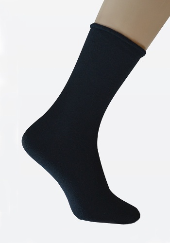 Состав:
Хлопок 82%
Полиамид 17%
Эластан 1%
	Мужские плюшевые носки для проблемных ног.