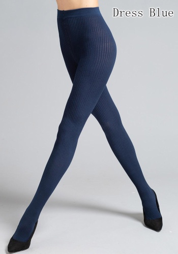 Состав:
Хлопок 57%
Полиамид 39%
Эластан 4%
    Теплые фантазийные колготки из 3D хлопка с оплетенным эластаном, плотностью 150 ден, с широким комфортным поясом, ластовицей и усиленными плоскими швами. Вся нога модели декорирована рельефным узором 