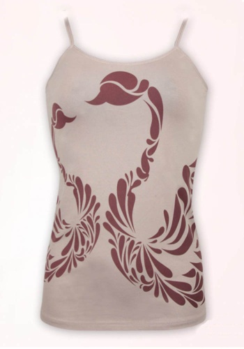 Состав:
Хлопок 95%
Эластан 5%
	Женская майка с орнаментом по всей длине 