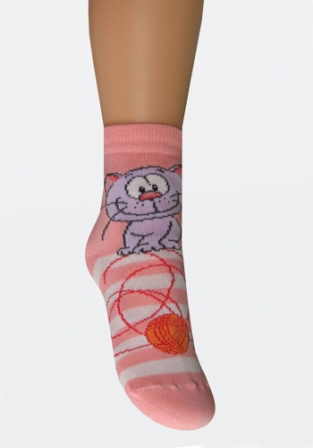  Состав: 
12-14, 14-16, 18-20: хлопок 74%, полиамид 24%, эластан 2%; 
16-18: хлопок 65%, полиамид 24%, эластан 2%; 
20-22, 22-24: хлопок 70%, полиамид 28%, эластан 2%
   Двойной борт, компьютерный рисунок на паголенке.