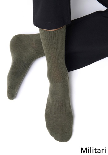 Состав:
Хлопок 75%
Полиамид 20%
Эластан 5%
Хлопковые носки унисекс средней высоты выше щиколотки с комфортной широкой резинкой 