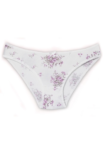 Состав:
Модал 95%, 
Эластан 5%
	Женские трусы слипы с рисунком, в поясе и по вырезу ноги резинка, по центру маленький бантик. Низкая посадка.