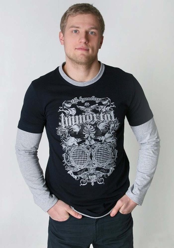 Состав: 

Кулирка 
Хлопок 100%

	Толстовка мужская с длинным рукавом из гладкокрашенной кулирки. Круглая горловина. На передней полочке размещена печать методом шелкографии.