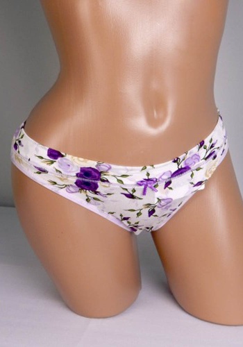 Состав:
Хлопок: 95%,
Эластан: 5%.
	Трусы женские.