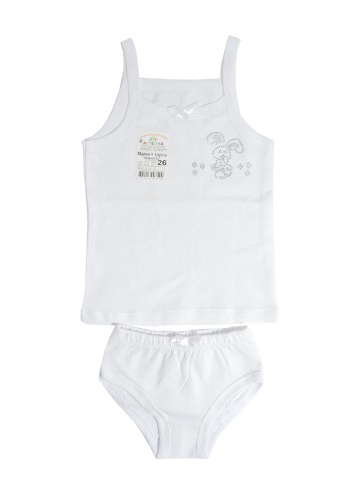 Состав:
Сота кулирка
Хлопок 100%
	Детский комплект для девочки, состоит из трусов и майки. На майке узор из стразов. 