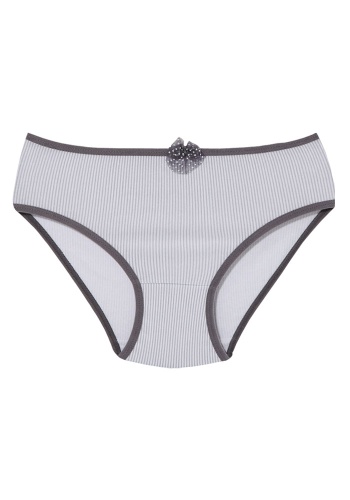 Состав:
Хлопок 95%
Эластан 5%
	Детские трусы для девочек.