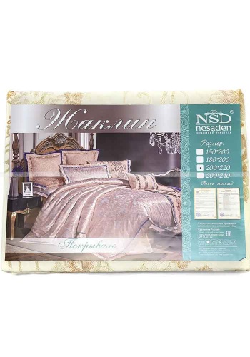 Материал:
ткань верха - искусственный жаккард  
ткань подкладки - однотонный полиэстер 
внутри - тонкий слой синтепона 
	Покрывало 