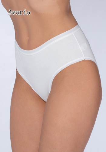 Состав:
Хлопок 95%
Эластан 5%
     Классические трусы-миди из хлопка с эластаном, края обработаны мягкой широкой тесьмой, средняя посадка.