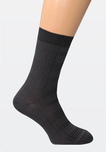 Состав: 
Хлопок 73%, 
Полиамид 25%, 
Эластан 2%
	Демисезонный носок с рельефным рисунком. Преимущественно в черном цвете.