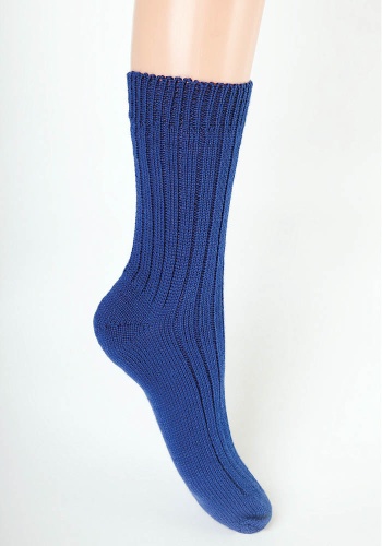 Состав: 

Полушерсть 100%

	Плотные зимние носки из полушерсти.