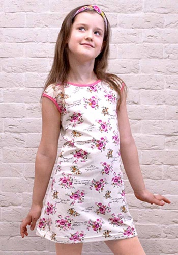 Состав:
Кулирка
Хлопок 100%
	Платье для девочки с бантом на спине.