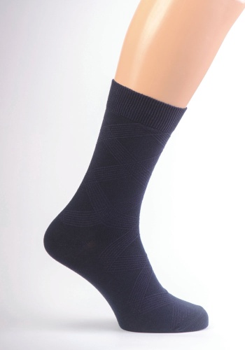 Состав: 
Хлопок 76%, 
Полиамид 22%, 
Эластан 2%
	Мужские демисезонные носки с рельефным плетением.