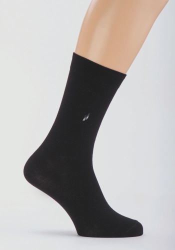 Состав: 
Бамбук 72%, 
Полиамид 26%, 
Эластан 2%
	Гладкие демисезонные носки из бамубка с небольшим боковым рисунком на паголенке.