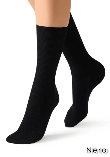 Состав:
Хлопок 75%
Полиамид 20%
Эластан 5%
    Хлопковые женские носки с комфортной высокой резинкой и кеттельным швом, декорированные рельефным узором в виде вертикальных полосок. Мягкий хлопок в составе обладает высокой воздухопроницаемостью, отлично в