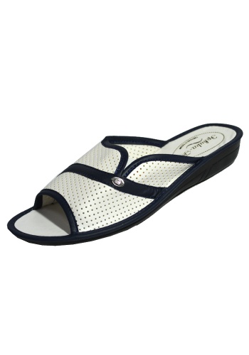 Состав:
Подошва - полиуретан;
Верх - натуральный, синтетический или нетканый текстиль
     Женские открытые тапочки. 