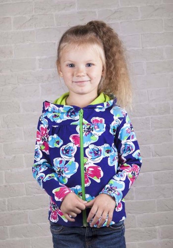 Состав:
Интерлок
Хлопок 100%
	Куртка на молнии с капюшоном.