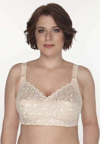 Состав:
Хлопок 45%
Полиамид  35% 
Эластан  10%
Вискоза  10%
   Бюстгальтер из вышитого тканого хлопкового и эластичного трикотажного полотна. Без каркасов. Мягкие чашки с боковой корректирующей деталью. Нижние детали чашек на подкладке из ткано