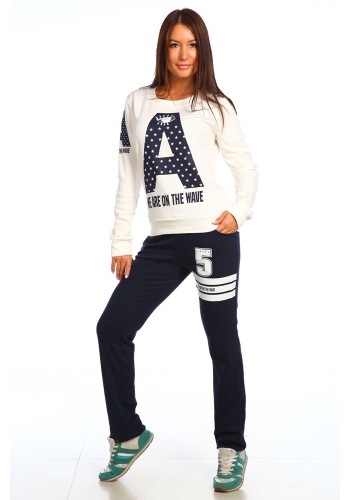 Состав:
Хлопок 100%
	Женский комплект состоит из толстовки и брюк.