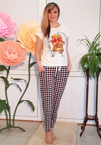 Состав:
Кулирка
Хлопок 100%
	Женский костюм 