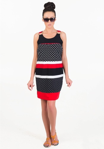 Состав:
Кулирка
Хлопок 100% 
	Сарафан на широких бретелях и кольцах выполнен из кулирки купонного рисунка 