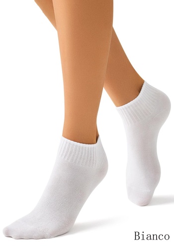 Состав:
Хлопок 75%
Полиамид 20%
Эластан 5%
    Укороченные хлопковые женские носки с комфортной широкой резинкой 