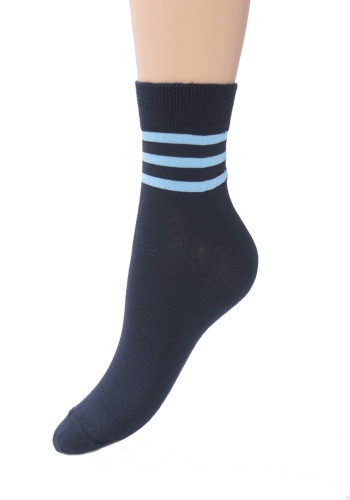 Состав:
Хлопок 80%
Полиамид 15%
Эластан 5%
	Носки демисезонные гладкие с рисунком в виде цветных полосок на паголенке. 