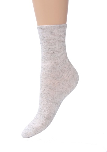 Состав:
Хлопок 50%
Лен 15%
ПА 35%
	Летние классические женские носки из льна и хлопка с рельефным рисунком по всему изделию.
