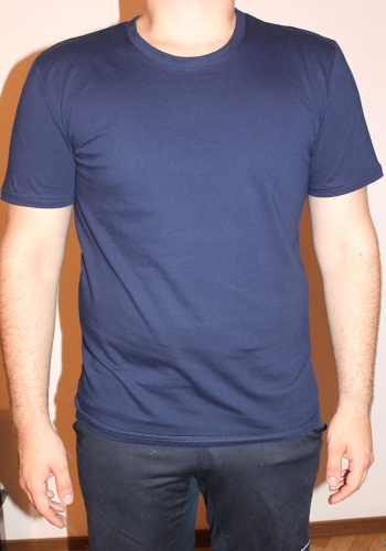 Состав: 

Кулирка 
Хлопок 100% 

	Однотонная мужская футболка. 


Обратите внимание: расцветка товара на сайте может отличаться от фактической расцветки. Оптовый склад оставляет за собой право поставить товар любого цвета, который имеется на данны