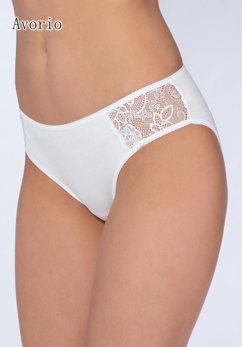 Состав:
Хлопок 95%
Эластан 5%
      Классические трусы-слипы из хлопка с эластаном, по бокам кружевные вставки, ажурная отделка края, низкая посадка.
