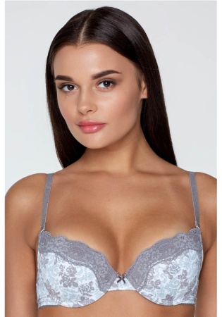 Состав:
Эластичное полотно
ПА 85%,
ПУ 15%
Кружево
ПА 90%,
ПУ 10%
	Бюстгальтер классической формы с формованной чашкой с Push-ap для размеров 70AB, 75ABC, 80B и без Push-ap для размеров 70C, 75DE, 80CDE, 85BCD. Детали бюстгальтера выполнены из э