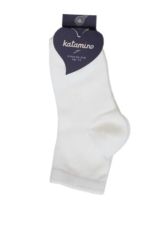 Состав:
Хлопок 90%
Полиамид 8%
Эластан 2%
	Однотонные носочки из натуральной ткани. Не высокие. Хорошо пропускают воздух, поэтому ребенок будет чувствовать себя в них отлично.