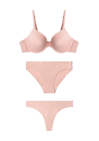Состав:
Нейлон 80%
Эластан 20%
    Стильный комплект розового цвета с тонкой поролоновой подкладкой. Комплект состоит из трех предметов бюстгальтера и 2-х трусиков: стринги и слипы. Идеально подходят для ежедневной, повседневной носки, занятий спор