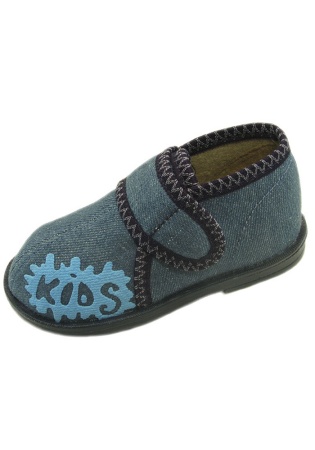 Легкие ботиночки РИМАЛ выполнены из качественных и безопасных материалов, материалом верха и подклада служит текстиль, подошвы – ТЭП, нескользящий и гибкий. Фиксация стопы обеспечивается за счет удобной застежки-липучки велкро. Модель оснащена каблуком То