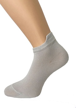 Состав:
Хлопок 82%
Полиамид 16%
Эластан 2%
	Укороченные гладкие носки с запятником для активного отдыха и спорта.