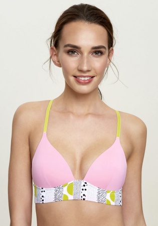 Состав:
Эластичное кружево 
ПА 85%
ПУ 15%
	Бюстгальтер формы 