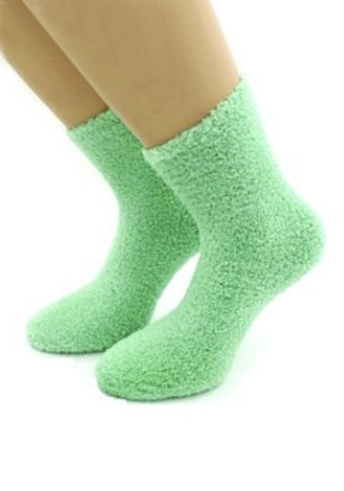 Состав: 
Хлопок: 80%, 
Полиэстер: 17%, 
Эластан: 3%.
	Детские носочки махровые-травка, однотонные.
