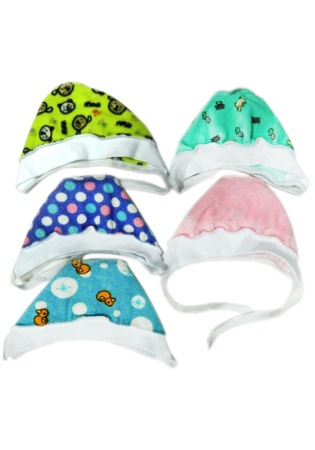 Состав:
Велюр
Хлопок 100%
	Детские чепчики их махрового трикотажа с завязками. 