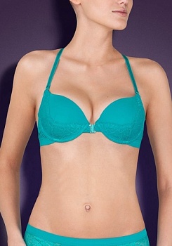 Состав:
Эластичное полотно
ПА 85%,
ПУ 15%
Кружево
ПА 90%,
ПУ 10%
	Бюстгальтер классической формы с формованной чашкой с Push-Up для размеров 70AB, 75ABC, 80B и без Push-Up для размеров 70C, 75DE, 80CDE, 85BCD. Детали бюстгальтера по нижнему сре