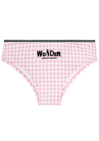 Состав:
Хлопок   95% 
Эластан 5%
   Молодежные, стильные трусы из принтованного полотна. 