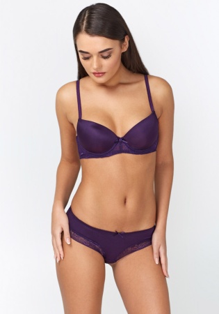 Состав:
Эластичное полотно
ПА 85%
ПУ 15%
Кружево
ПА 90%
ПУ 10%
Ластовица
Хлопок 100%
	Трусики-боксеры выполнены из эластичного полотна и эластичного кружева. Линия талии декорирована эластичной лентой с фестонами. Передняя деталь декорирована